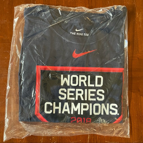 Nike Boston Red Sox 2018 World Series T Shirt - Picture 3 of 3